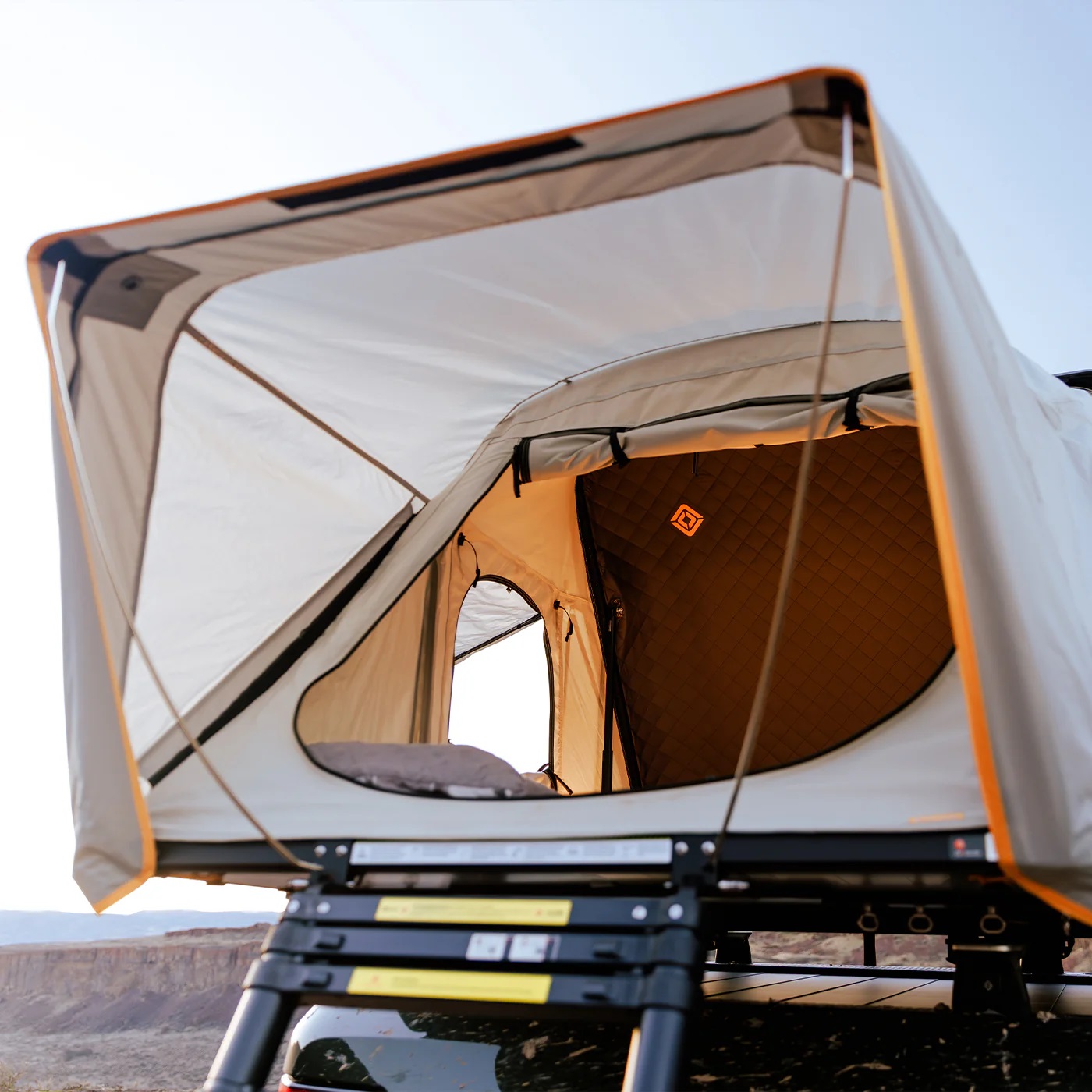 Rivian и iKamper представиха нова палатка Skycamp Mini за електрическия камион R1T 2 Rivian и iKamper представиха нова палатка Skycamp Mini за електрическия камион R1T