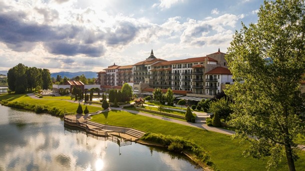 емблематичният Голф&СПА комплекс Hyatt Regency в Правец
