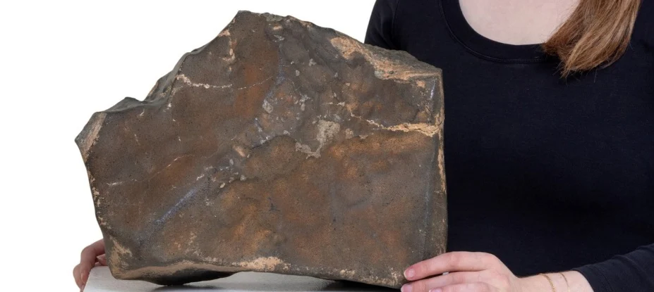 Парче от Марс ще се търгува за 4 млн. долара в Sotheby’s 3 Парче от Марс ще се търгува за 4 млн. долара в Sotheby’s