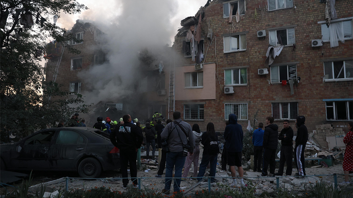 Руски удар срещу мисията на ЕС и Британския съвет в Киев 2 russian attack kyiv 10 dead 38 injured ukraine