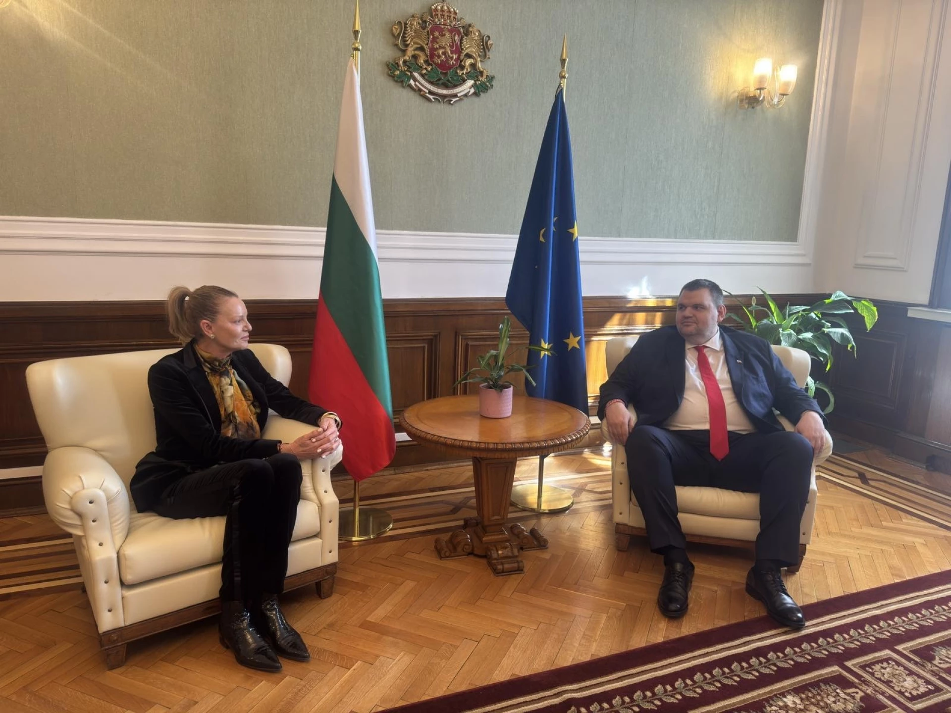 Стефка Костадинова и Делян Пеевски