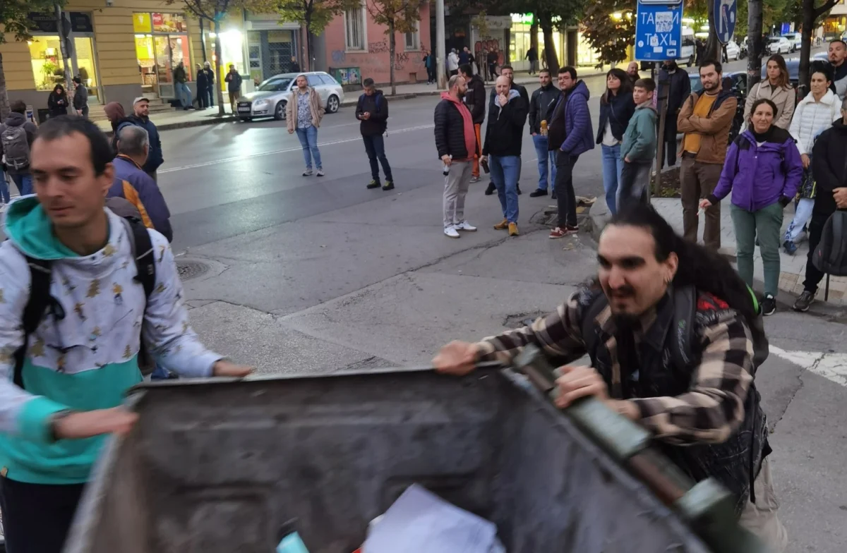 Следващия път ще сме пред централата на ГЕРБ, БСП и ИТН, предупредиха от БОЕЦ 2 img 20251010 190622 resized 20251010 084313435