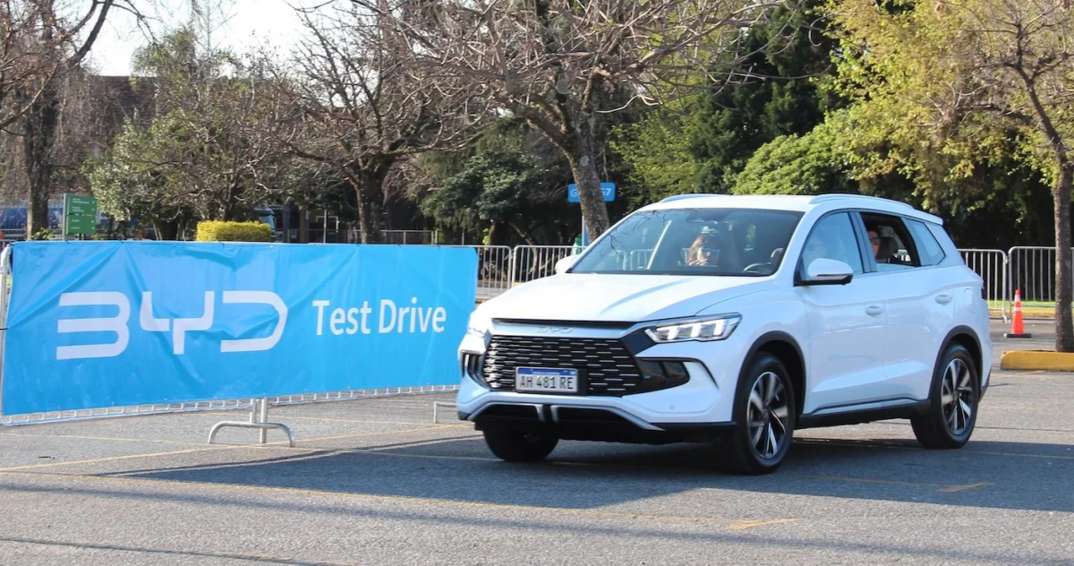 Продажбите на BYD във Великобритания скочиха с 880% през септември 2 Продажбите на BYD във Великобритания скочиха с 880% през септември