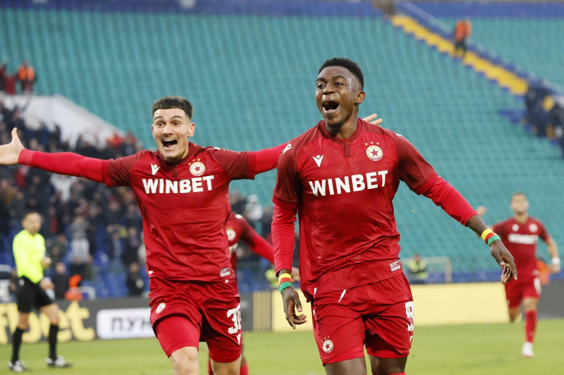 Джеймс Ето'о Петко Панайотов ЦСКА