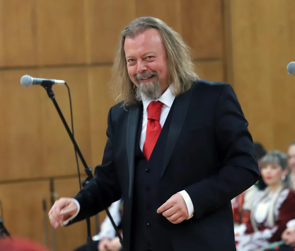 Оркестърът за народна музика на БНР представя мелодиите на различните общности у нас 2 dimiter hristov photo ani petrova