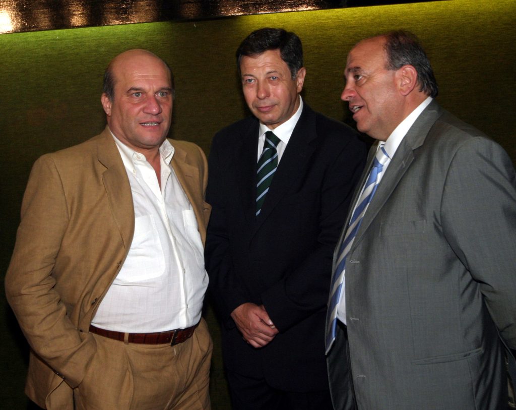 Превъзпитаният Сретен Йосич иде, с прошка или тояга… 4 НДКПарламентарни избори 2005ген. Васил Василевген. Румен Миланов - дир. на НСО