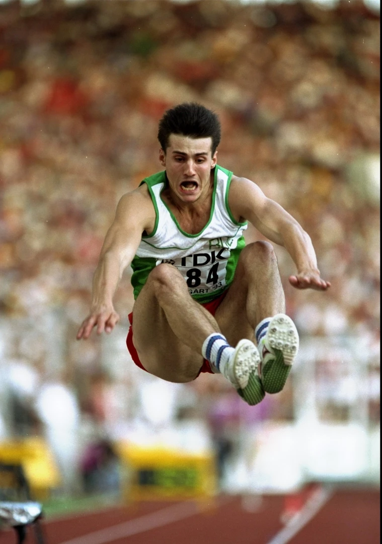 Ивайло Младенов