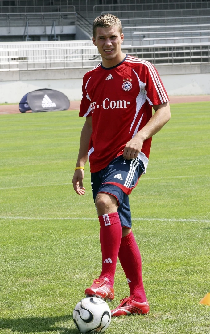 Лукас Подолски Байерн Мюнхен