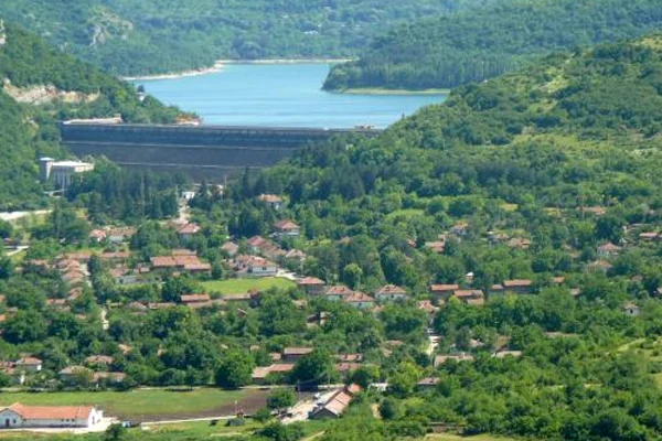 Проект за фотоволтаичен парк възбуни граждани и природозащитници 2 suhindol