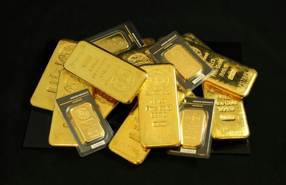 Злато, пари, пазари