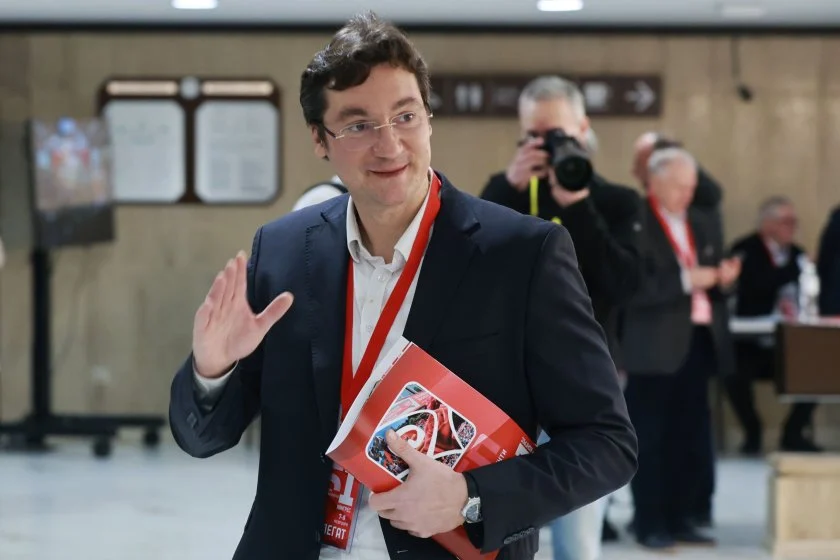 Крум Зарков готов да подаде оставка, ако не получи вот на доверие