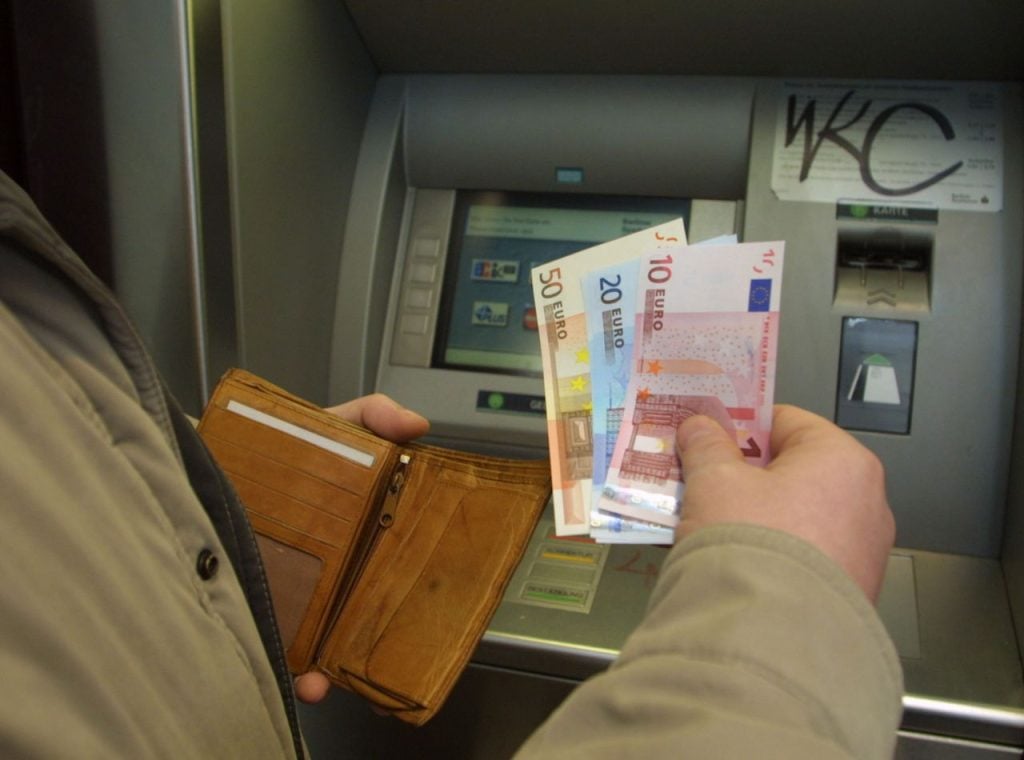 Само 50% от гражданите на Германия са склонни да използват дигитално евро