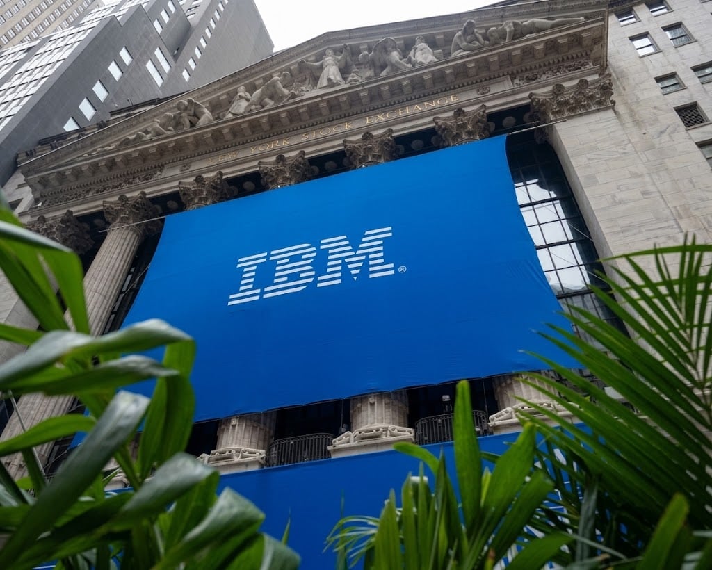 IBM отчете 17.1 млрд. долара приходи и повиши прогнозата си за растеж 3 IBM отчете 17.1 млрд. долара приходи и повиши прогнозата си за растеж